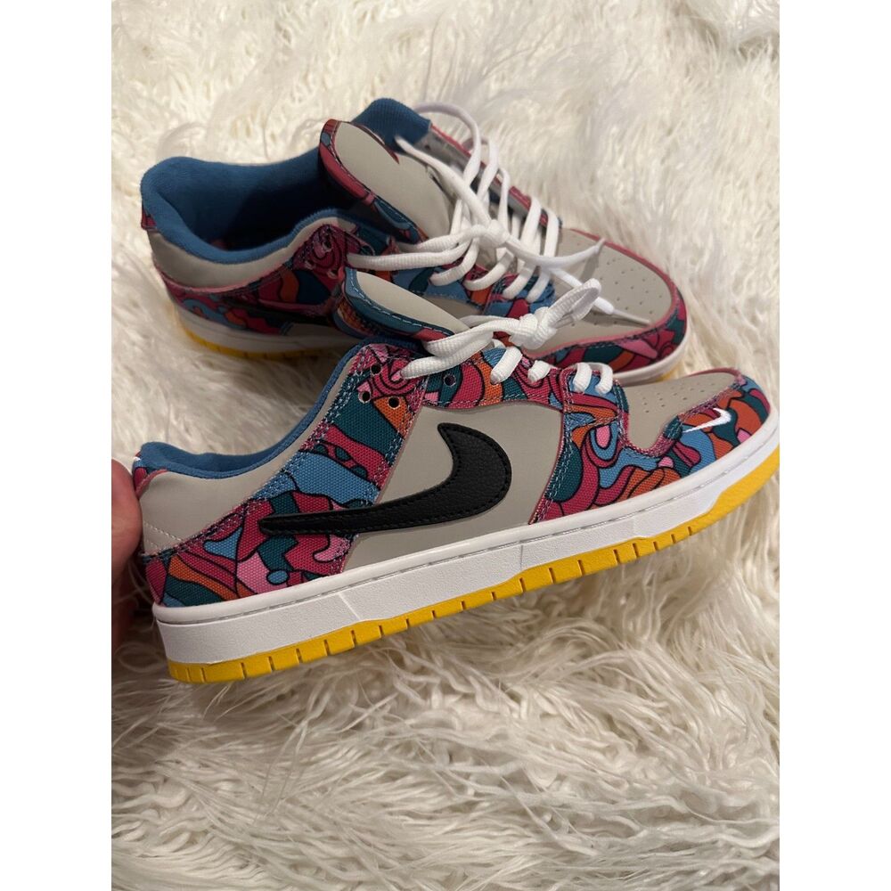 Mens 9.5 Nike SB Dunk Low Pro x Parra 'Abstract Art' sneakers